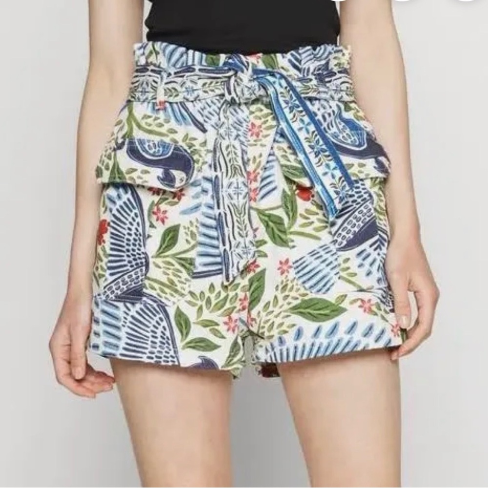 FARM Rio Paperbag Tie Waist Shorts, Macaw Print. XL.